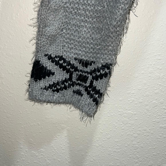 Tribal Aztec Print Grey and black Open Front Fringe Cardigan - Picture 3 of 4
